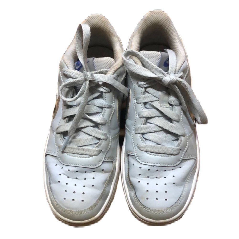 •NIKE• COURT BOROUGH grey with fluorescent NIKE swoosh kids size 3.5